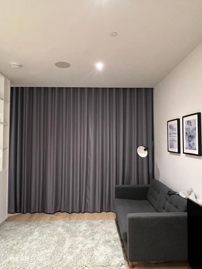 London Heathrow Airport Apartment Voyager House Terminal 12345 - Ev Electric And Parking Available Хилингдън Екстериор снимка