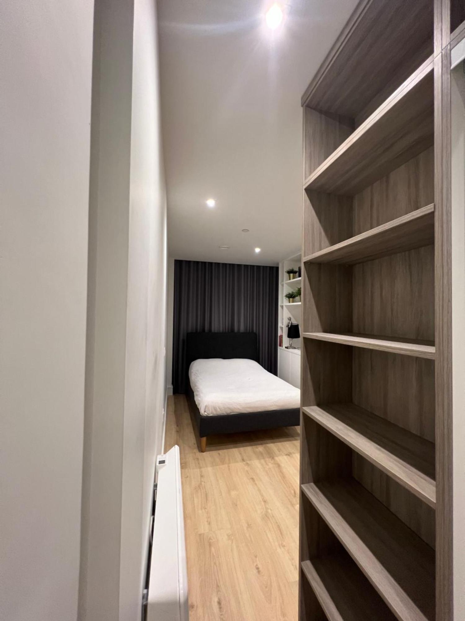 London Heathrow Airport Apartment Voyager House Terminal 12345 - Ev Electric And Parking Available Хилингдън Екстериор снимка