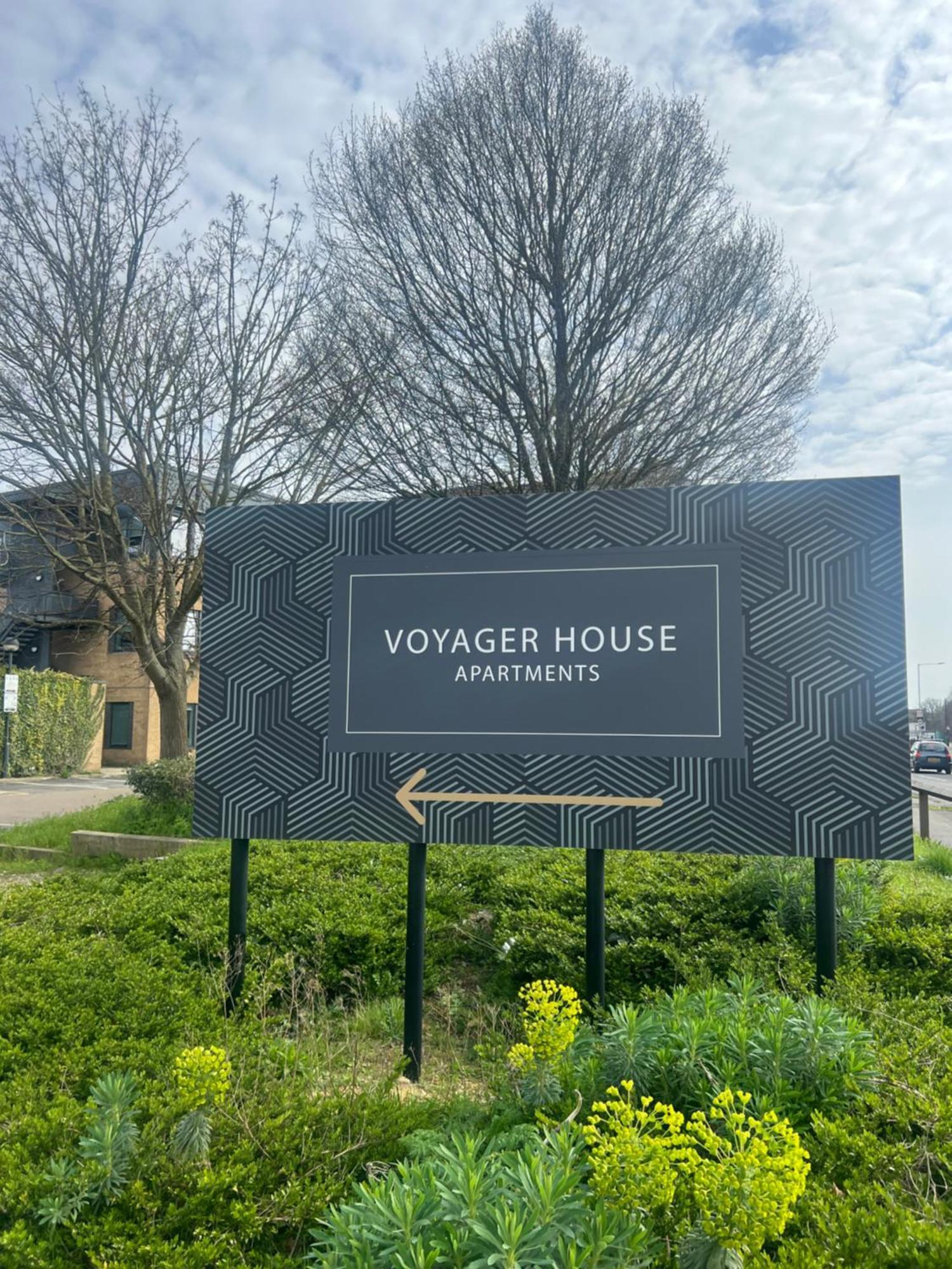 London Heathrow Airport Apartment Voyager House Terminal 12345 - Ev Electric And Parking Available Хилингдън Екстериор снимка